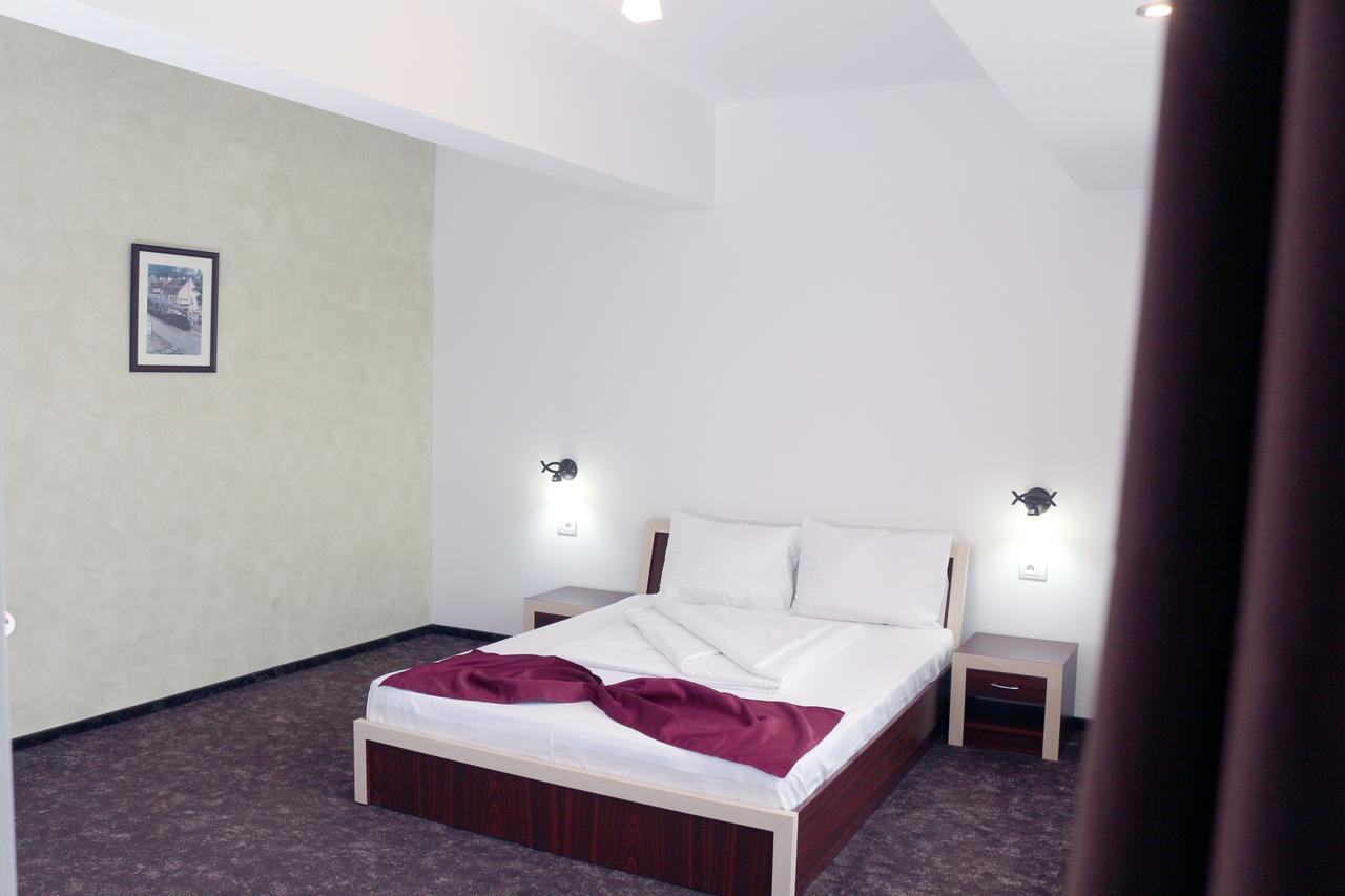 Hotel Restaurant Imperial シギショアラ エクステリア 写真